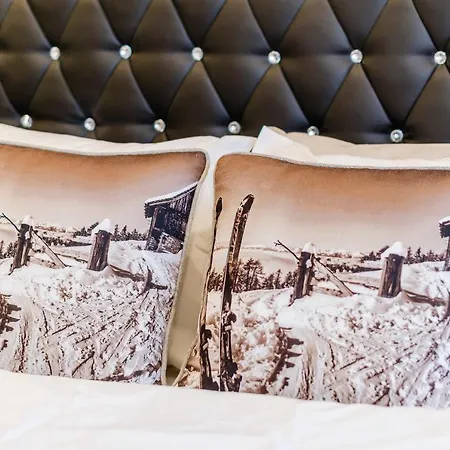 U Tatarow Homestay *